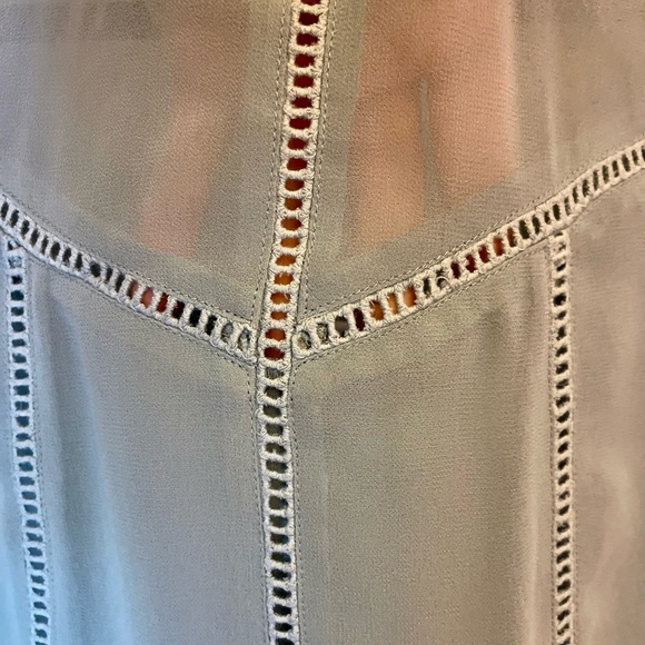 🌸 BCBG drop waist ruffle blouson dress in Cloudy Haze - Picture 4 of 11